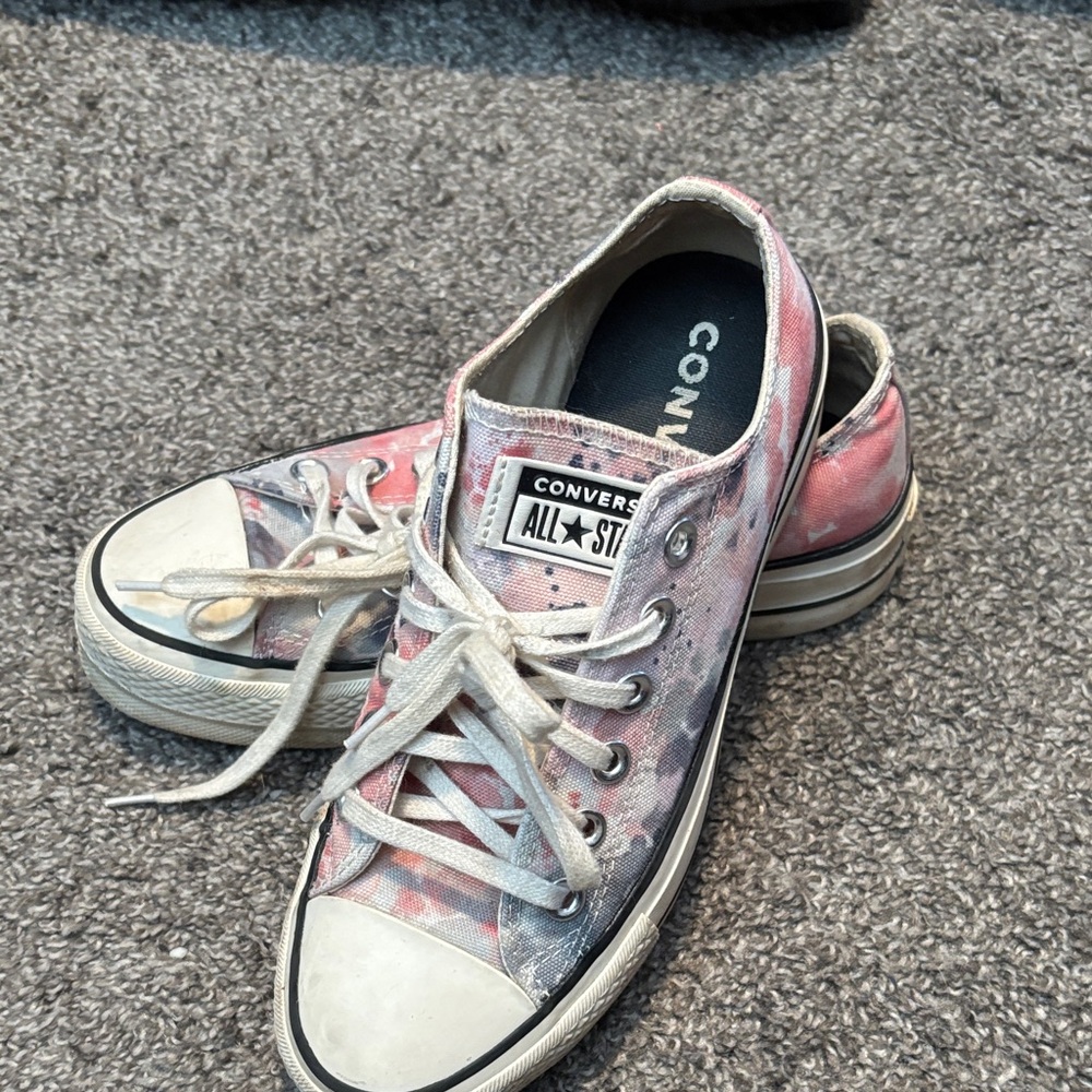 Converse Low Top Tie-Dye Canvas Sneakers in Pink and Gray